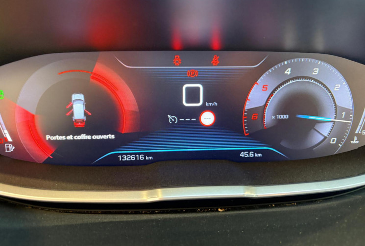 Peugeot 3008 GTLine 1.5L HDI 130CV - BLANC NACREE - ENTRETIEN SUR FACTURE