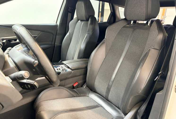 Peugeot 3008 GTLine 1.5L HDI 130CV - BLANC NACREE - ENTRETIEN SUR FACTURE