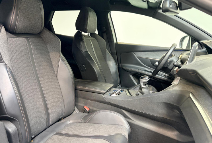 Peugeot 3008 GTLine 1.5L HDI 130CV - BLANC NACREE - ENTRETIEN SUR FACTURE