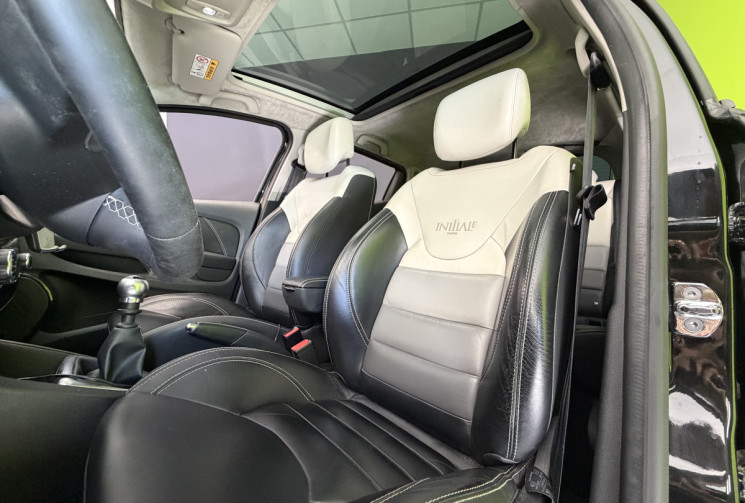 Renault Clio IV 1.2 TCE 120 CV INITIALE PARIS 