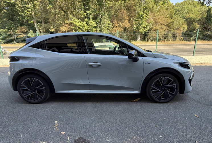 Renault Clio 6 1.8 e-TECH 160 FULL HYBRID ESPRIT ALPINE * HARMAN KARDON * ETAT NEUF * DISPO   