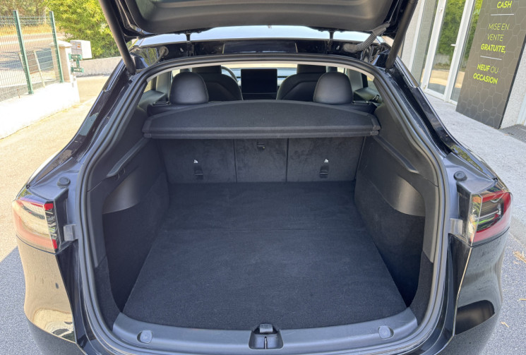 Tesla Model Y DUAL MOTOR LONG RANGE 476 GRANDE AUTONOMIE 