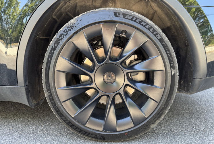 Tesla Model Y DUAL MOTOR LONG RANGE 476 GRANDE AUTONOMIE 