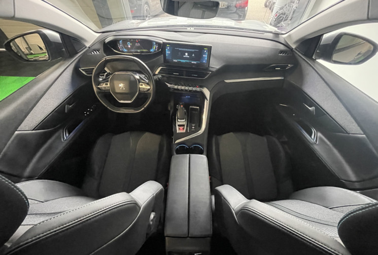 Peugeot 3008  HYBRID RECHARGABLE 225ch Allure Pack e-EAT8 Entretiens Peugeot 