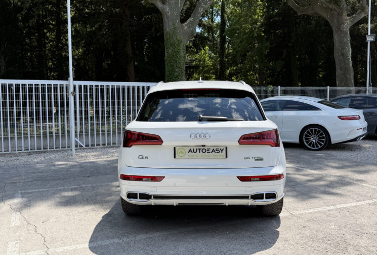 Audi Q5 55 TFSIe 367 S-Tronic S-Line Quattro / Suivi Audi / Suspension Adaptative / Carplay 