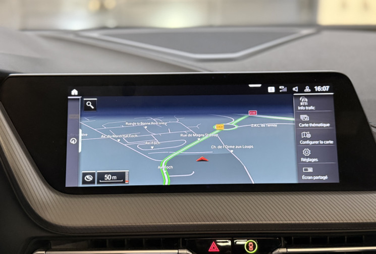 BMW Série 1 M SPORT F40 1.5 118i DKG7 TOIT OUVRANT SIEGES BAQUETS HUD HARMAN KARDON