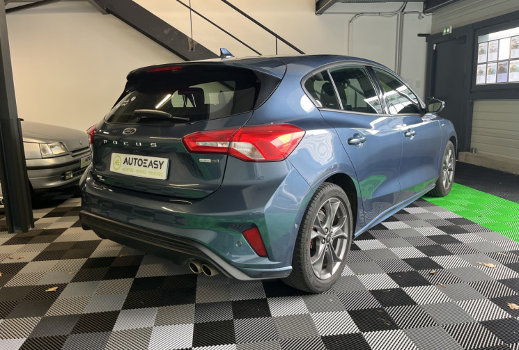 Ford Focus 1.0 Flexifuel mHEV ST Line