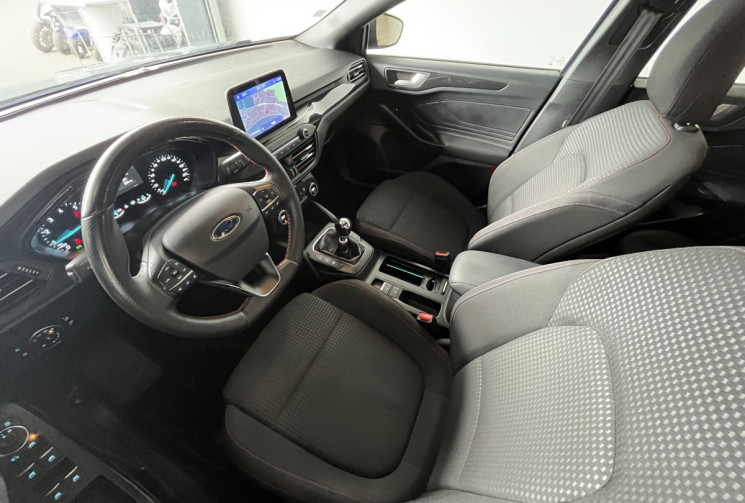 Ford Focus 1.0 Flexifuel mHEV ST Line