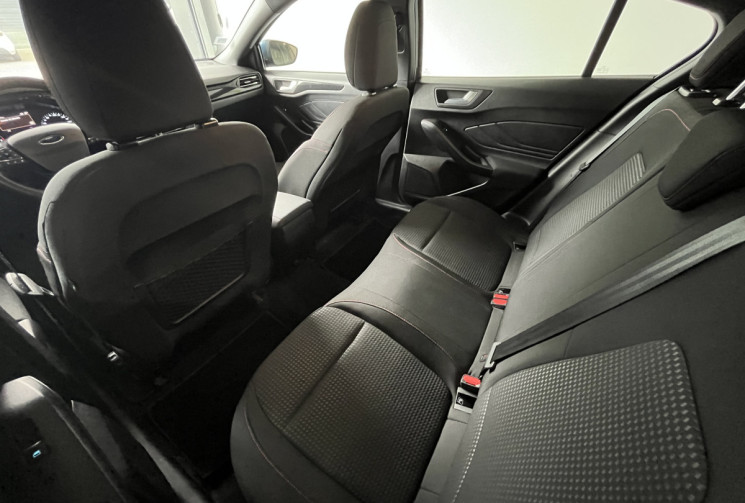 Ford Focus 1.0 Flexifuel mHEV ST Line