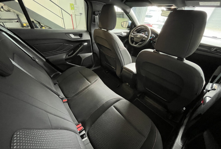 Ford Focus 1.0 Flexifuel mHEV ST Line