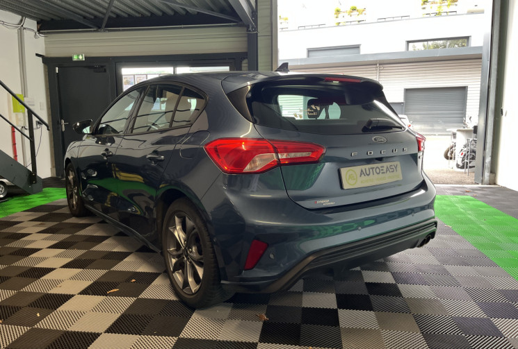 Ford Focus 1.0 Flexifuel mHEV ST Line