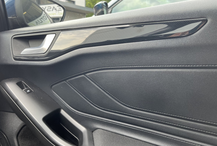 Ford Focus 1.0 Flexifuel mHEV ST Line