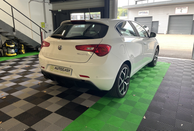 Alfa Romeo GIULIETTA  120ch Executive / Distribution OK / Révision à jour