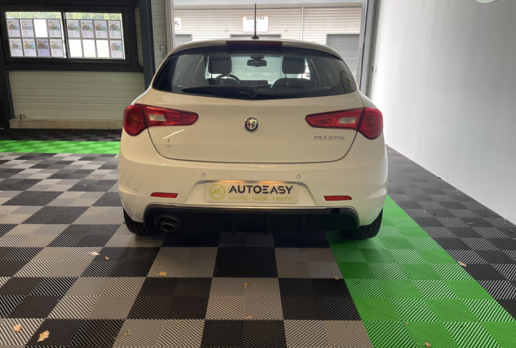 Alfa Romeo GIULIETTA  120ch Executive / Distribution OK / Révision à jour