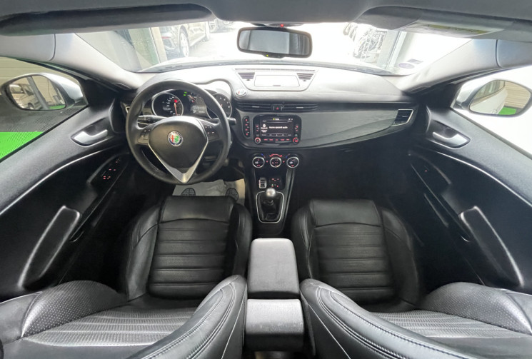 Alfa Romeo GIULIETTA  120ch Executive / Distribution OK / Révision à jour