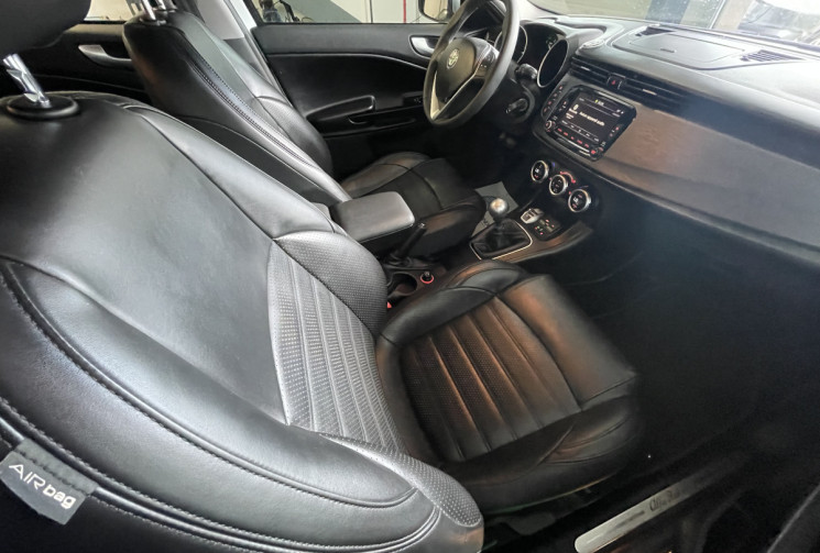 Alfa Romeo GIULIETTA  120ch Executive / Distribution OK / Révision à jour