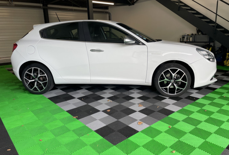 Alfa Romeo GIULIETTA  120ch Executive / Distribution OK / Révision à jour