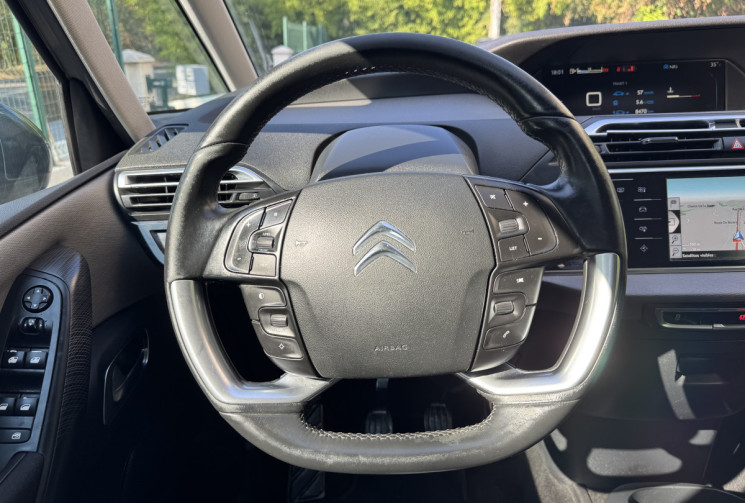 Citroën C4 PICASSO INTENSIVE 1.6 HDi 115 / Attelage / Entretien et Distribution à jour / Garantie 