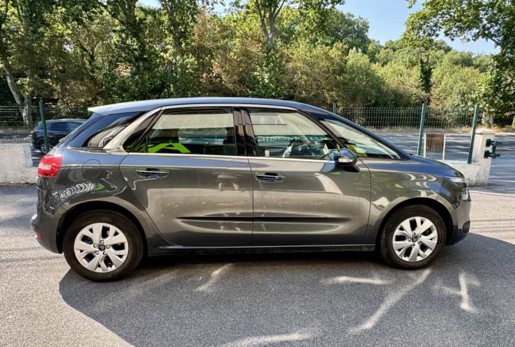 Citroën C4 PICASSO INTENSIVE 1.6 HDi 115 / Attelage / Entretien et Distribution à jour / Garantie 