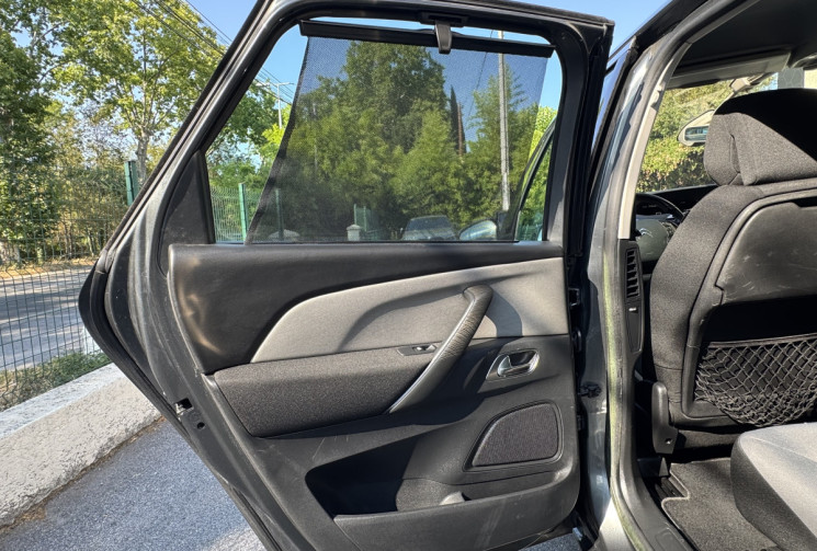 Citroën C4 PICASSO INTENSIVE 1.6 HDi 115 / Attelage / Entretien et Distribution à jour / Garantie 