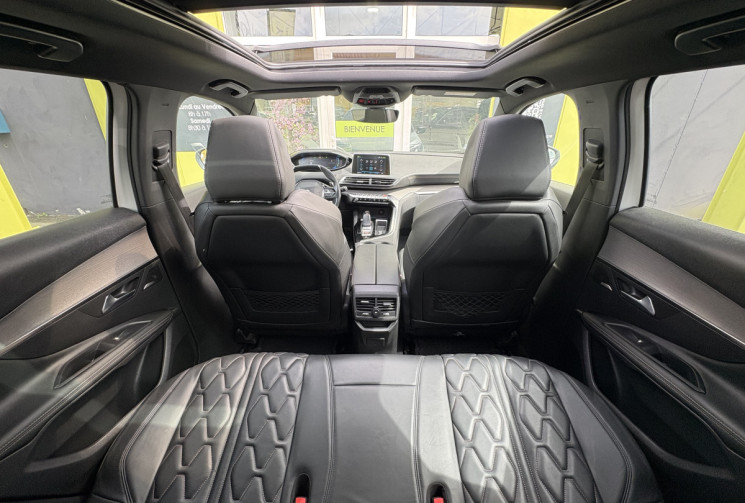 Peugeot 3008 II 1.6 THP 16V 300 Hybrid rechargeable EAT8 S&S 200 cv Boîte auto // Première main