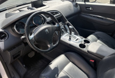 Peugeot 3008 1.6 HDi 115 ch Féline ETG6 / Courroie OK / Toit pano / Siège chauffant