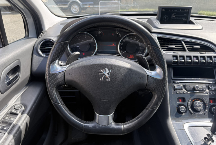 Peugeot 3008 1.6 HDi 115 ch Féline ETG6 / Courroie OK / Toit pano / Siège chauffant