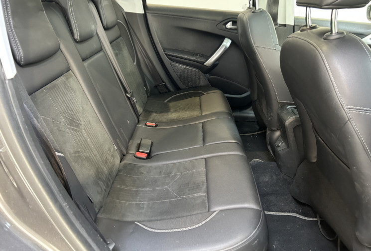 Peugeot 2008 Peugeot 2008 1.2 130ch Crossway