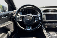 Jaguar XE 2.0 D 180 cv / R Dynamic 