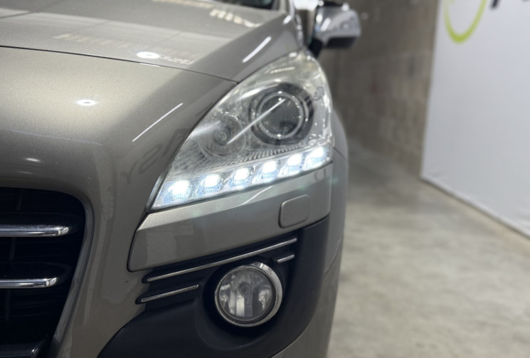 Peugeot 3008 HYBRIDE4 200 2.0 HDI 163 + 37 HY4 4x4 FELINE