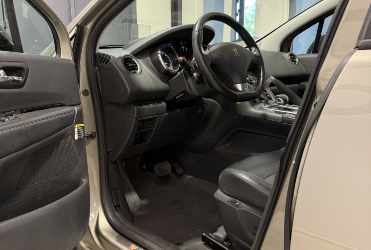 Peugeot 3008 HYBRIDE4 200 2.0 HDI 163 + 37 HY4 4x4 FELINE