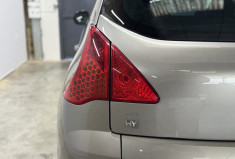 Peugeot 3008 HYBRIDE4 200 2.0 HDI 163 + 37 HY4 4x4 FELINE