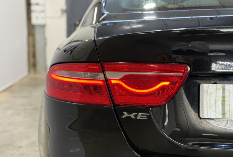 Jaguar XE 2.0 D 180 ch PRESTIGE