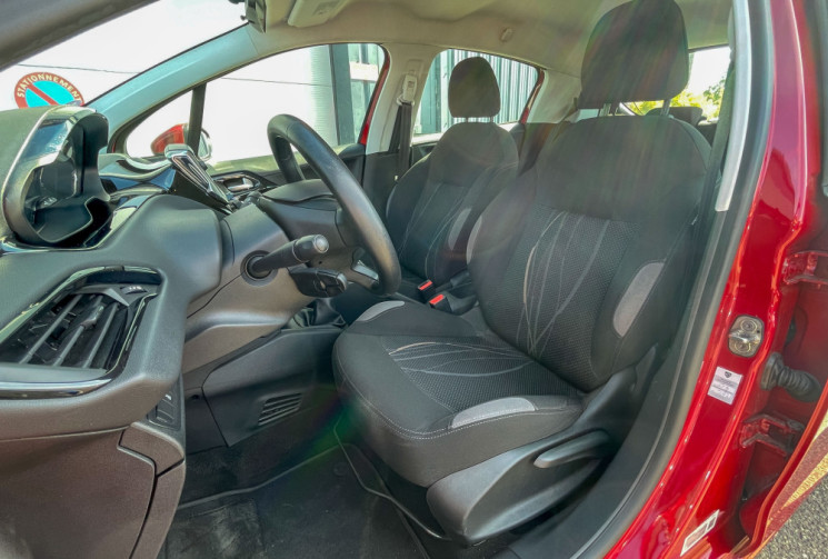 Peugeot 208  Active 1.4 VTi 95 cv CHAINE DE DISTRI 5P Bluetooth