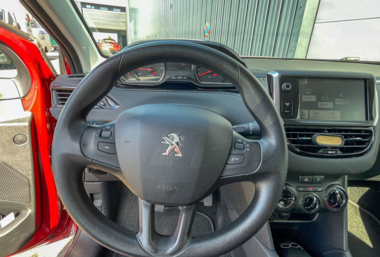 Peugeot 208  Active 1.4 VTi 95 cv CHAINE DE DISTRI 5P Bluetooth