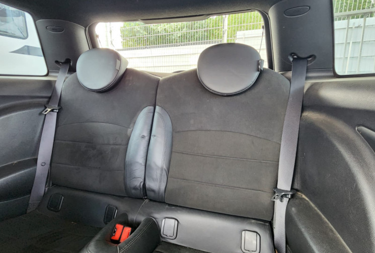 Mini Mini  2 (R56)  JOHN COOPER WORKS 1.6 211CV / GARANTIE 12 MOIS 