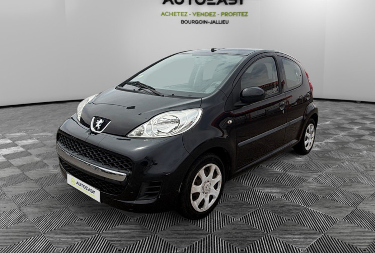 Peugeot 107 1.0 / 68 CH / TRENDY / CLIM