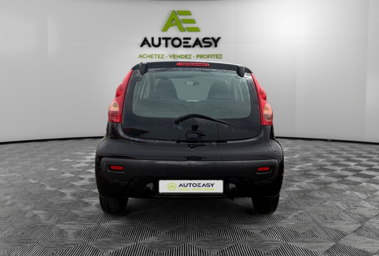 Peugeot 107 1.0 / 68 CH / TRENDY / CLIM