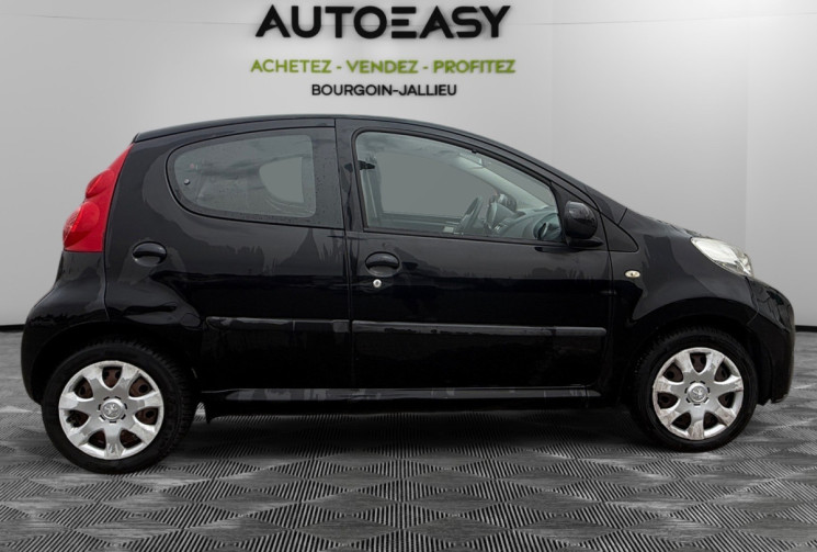 Peugeot 107 1.0 / 68 CH / TRENDY / CLIM