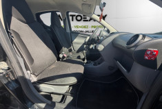 Peugeot 107 1.0 / 68 CH / TRENDY / CLIM
