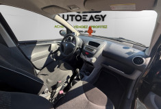 Peugeot 107 1.0 / 68 CH / TRENDY / CLIM