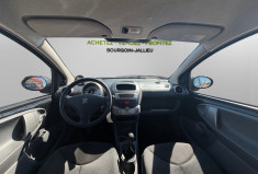 Peugeot 107 1.0 / 68 CH / TRENDY / CLIM