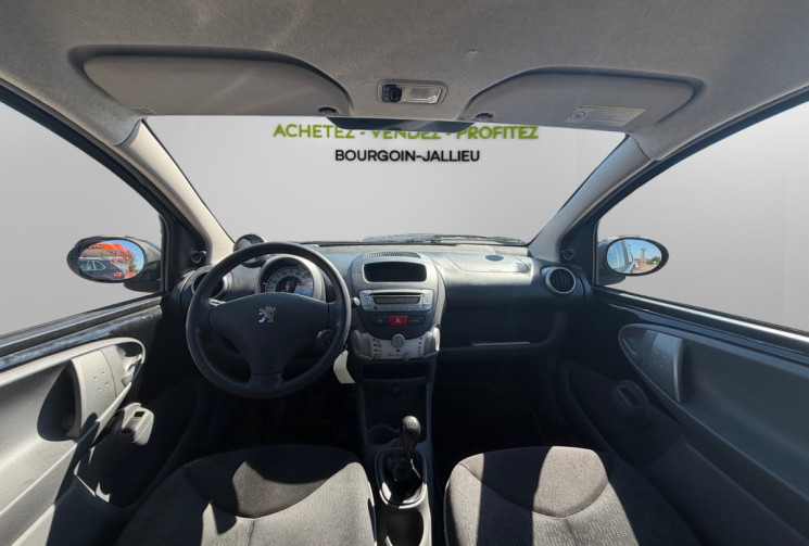Peugeot 107 1.0 / 68 CH / TRENDY / CLIM
