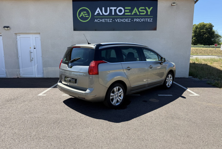 Peugeot 5008 2.0 HDi 150 cv BVM6 7 PLACES