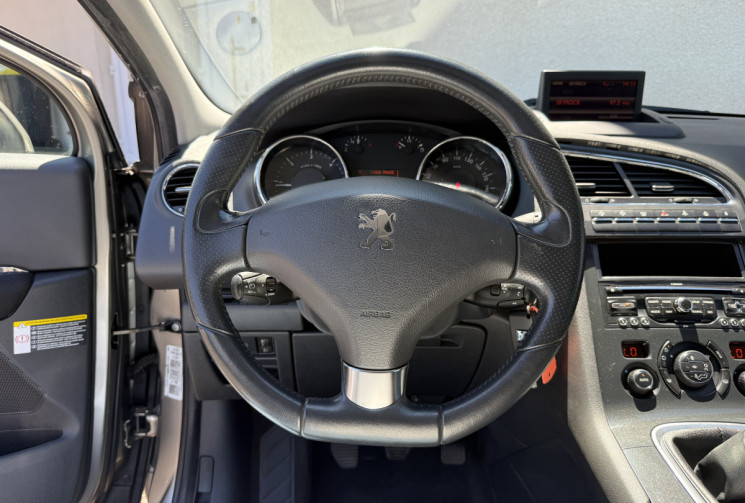 Peugeot 5008 2.0 HDi 150 cv BVM6 7 PLACES