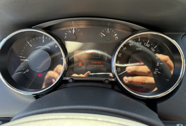 Peugeot 5008 2.0 HDi 150 cv BVM6 7 PLACES