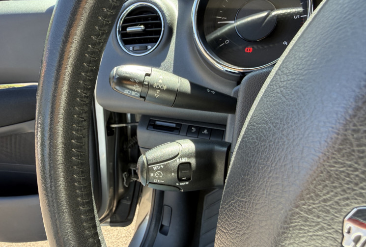Peugeot 5008 2.0 HDi 150 cv BVM6 7 PLACES