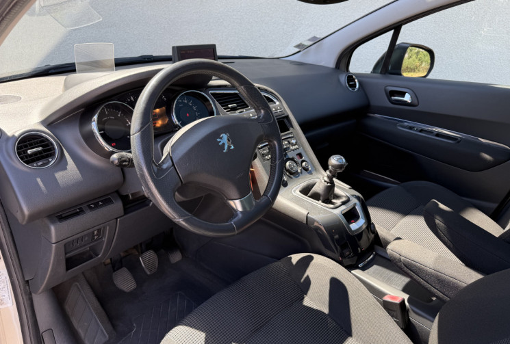 Peugeot 5008 2.0 HDi 150 cv BVM6 7 PLACES