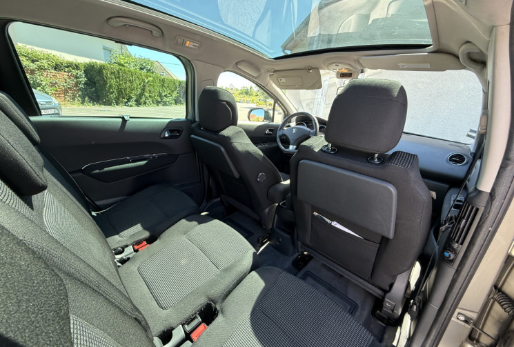 Peugeot 5008 2.0 HDi 150 cv BVM6 7 PLACES
