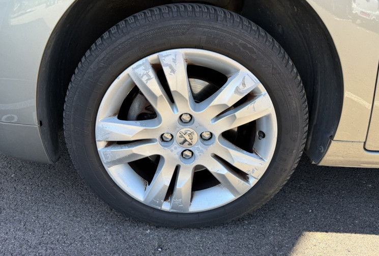 Peugeot 5008 2.0 HDi 150 cv BVM6 7 PLACES